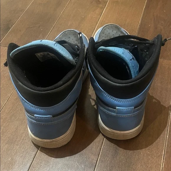 Air Jordan Men's Black and Blue Sneakers - Picture 3 of 5